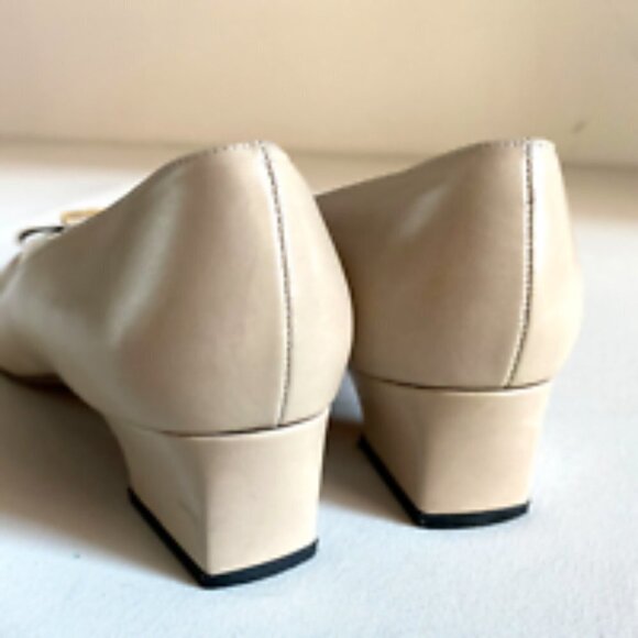 Vintage Bally Switzerland Bow Detail Low Heel Leather Loafers 6.5 Extra Wide. - Picture 11 of 13